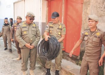 Listrik Ilegal Diputus, PKL Bandel di Pasar Panorama Mulai Kehilangan ‘Nyawa’ Dagangan