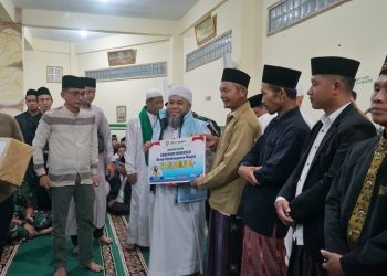 Safari Ramadhan Lebong 2026: Launching Anak Asuh, Gubernur Bengkulu Bikin Haru!