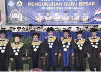 Momentum Akademik Unib, Rektor dan Lima Dosen Resmi Menyandang Gelar Profesor