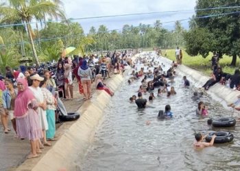Viral Wisata Mandi Gratis di Sungai Ketahun Lebong, Sore Hari Dipadati Ratusan Warga