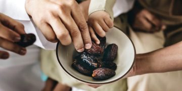 Terungkap! Alasan Rasulullah Anjurkan Makan Kurma Saat Berbuka Puasa