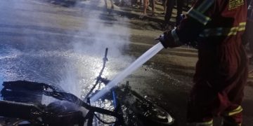 Geng Motor Modus Perang Sarung Kembali Berulah, Satu Motor Hangus di Bengkulu