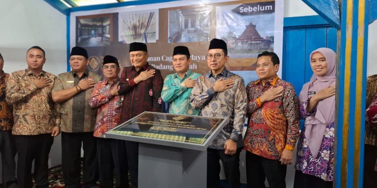 Menbud Fadli Zon Resmikan Pemugaran Masjid Padang Betuah di Bengkulu Tengah