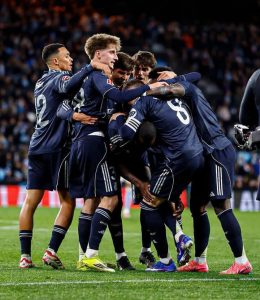 Drama Menit Akhir di Balaidos, Gol Telat Valverde Bawa Real Madrid Tempel Ketat Barcelona