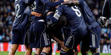 Drama Menit Akhir di Balaidos, Gol Telat Valverde Bawa Real Madrid Tempel Ketat Barcelona