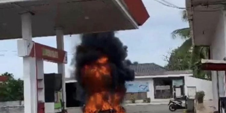 Motor Terbakar di SPBU Ketahun, Damkar Beberkan Penyebabnya