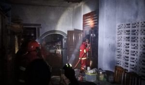 Nyaris Hangus! Rumah Lansia di Bengkulu Utara Terbakar, Ini Dugaan Penyebabnya