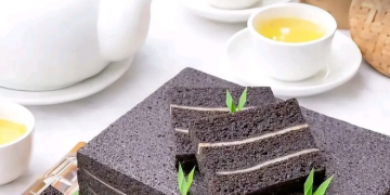 Ketan Hitam Lapis Keju, Takjil Legit Bikin Nagih